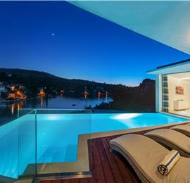 5 bedroom villa with heated infinity pool and sea views near Milna, Brac Island, sleeps 10